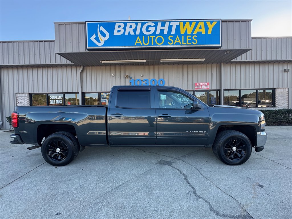 2018 Chevrolet Silverado 1500 LT photo 3