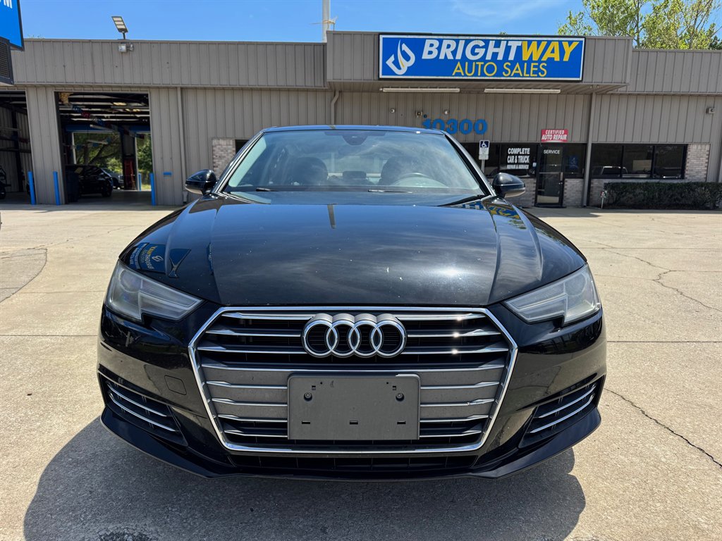 2017 Audi A4 Premium photo 4