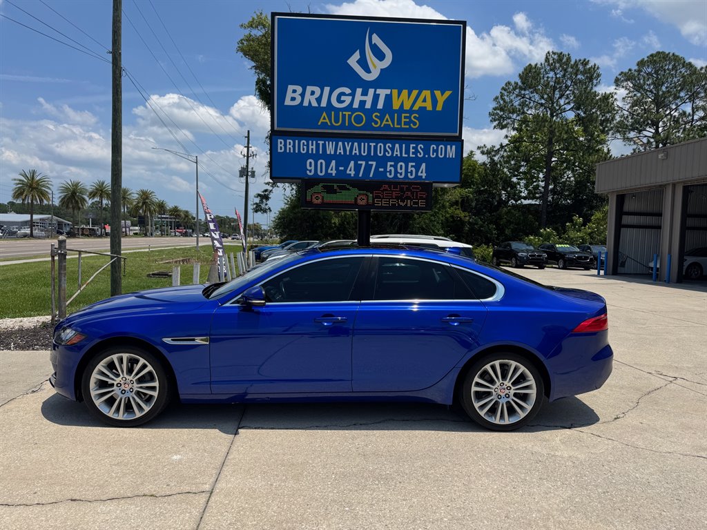 2018 Jaguar XF 25t Prestige photo 3