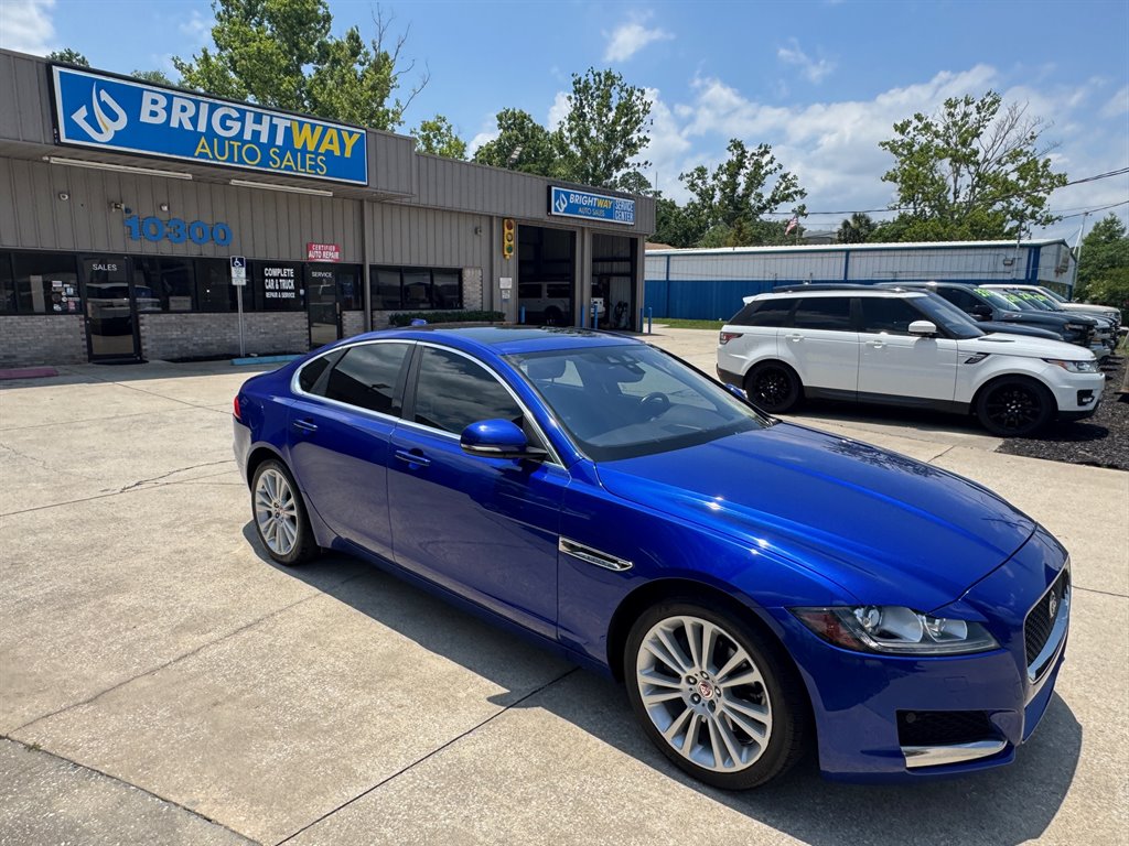 2018 Jaguar XF 25t Prestige photo 4